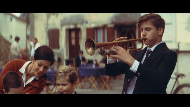 Still from the Zeta Olive Oil – Sequel commercial, directed by Mikael Marcimain